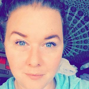 Meet your Posher, Roxanne